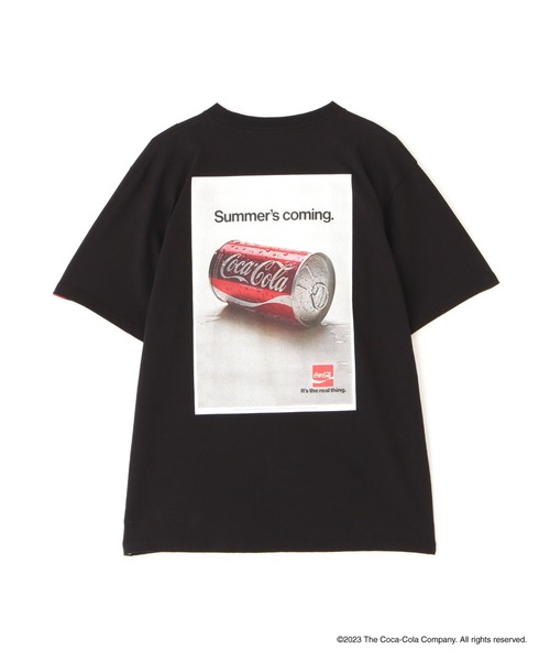 AVIREX(アヴィレックス)の「AVIREX / COKE "70s AD POSTER" T-SHIRT(Tシャツ/カットソー・メンズ・ホワイト/ブラック・L/M/2XL/XL)」の1枚目の写真
