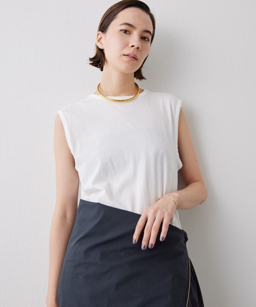 Whim Gazette(ウィムガゼット)の「フレンチスリーブプルオーバー(Tシャツ/カットソー・レディース・チャコールグレー/ベージュ/オフホワイト/ブルー/ライトベージュ/グレー・FREE)」の1枚目の写真