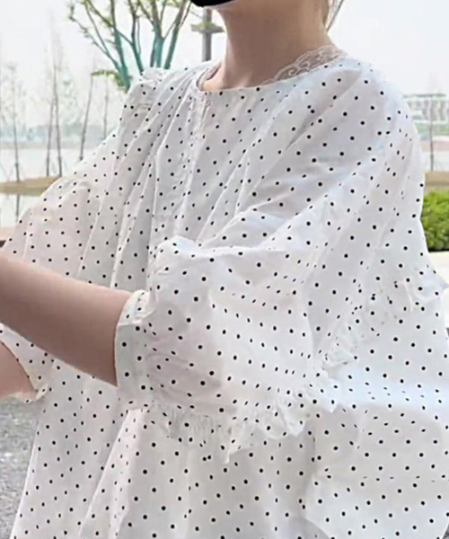 DAY CLOSET(デイ クローゼット)の「レディース 半袖フリルパフスリーブバックキリカエリボンブラウス(シャツ/ブラウス・レディース・ドット/ホワイト・ONE SIZE)」の10枚目の写真