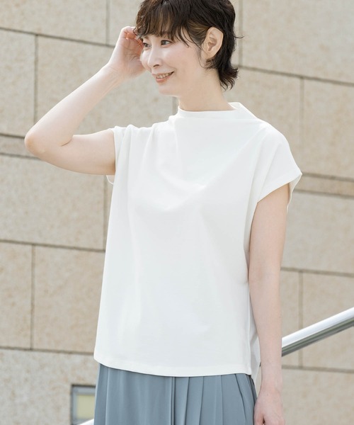 toki doki(トキドキ)の「冷感ボトルネックフレンチTシャツ(Tシャツ/カットソー・レディース・ラベンダー/アイボリー/ブラック/ライトグレー・FREE)」の2枚目の写真