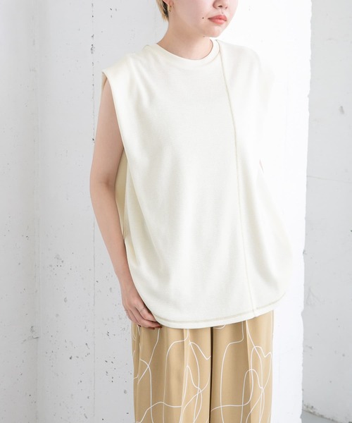 KBF(ケイビーエフ)の「ハニカムワッフルノースリーブカットソー(Tシャツ/カットソー・レディース・オフホワイト/カーキ/ブラック・ONE)」の4枚目の写真