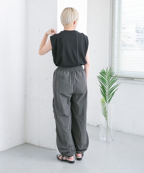 KBF(ケイビーエフ)の「ハニカムワッフルノースリーブカットソー(Tシャツ/カットソー・レディース・オフホワイト/カーキ/ブラック・ONE)」の20枚目の写真