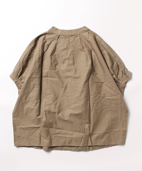 TONE SELECT GOODS(トーンセレクトグッズ)の「urbanfemine./プリーツシャツ U7051(シャツ/ブラウス・レディース・カーキ/ベージュ/ホワイト・L/XL/M/X-LARGE)」の9枚目の写真