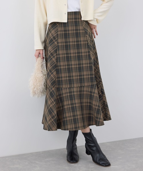 ROPE' PICNIC（ロペピクニック）の「チェックセミマーメイドスカート（スカート・レディース・ブラック/ワイン/ダークブラウン/キャメル・36/38）」の4枚目の写真