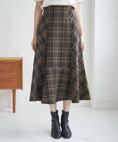 ROPE' PICNIC（ロペピクニック）の「チェックセミマーメイドスカート（スカート・レディース・ブラック/ワイン/ダークブラウン/キャメル・36/38）」の5枚目の写真