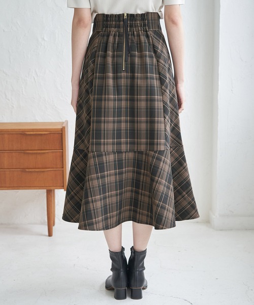 ROPE' PICNIC（ロペピクニック）の「チェックセミマーメイドスカート（スカート・レディース・ブラック/ワイン/ダークブラウン/キャメル・36/38）」の7枚目の写真