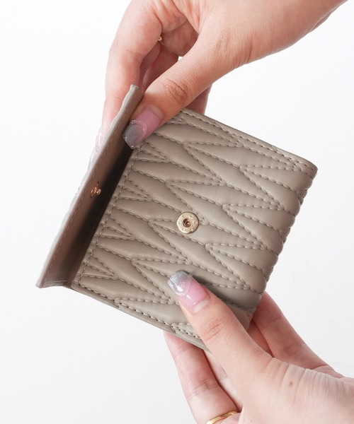 ALTROSE（アルトローズ）の「ボックスコイン3ツ折財布 ミニ財布 ロージア（財布・レディース・グレイッシュベージュ/ピンク/アイボリー/ブラック/ブルー/ブラウン系その他/ライトグリーン/グレー/ライトイエロー・FREE）」の22枚目の写真