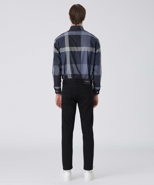 BLACK LABEL CRESTBRIDGE(ブラックレーベル・クレストブリッジ)の「CoolMaxEcoMadeリジッドスキニーデニムパンツ(デニムパンツ・メンズ・ブラック/ブルー・M/S/XL/L)」の5枚目の写真