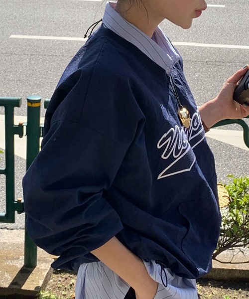 LYEON(リヨン)の「ナイロンアノラックトップス(その他トップス・レディース・ホワイト/ネイビー・FREE)」の3枚目の写真