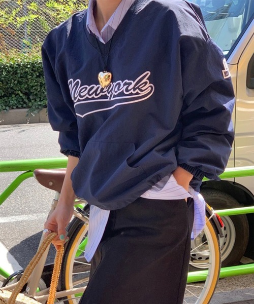LYEON(リヨン)の「ナイロンアノラックトップス(その他トップス・レディース・ホワイト/ネイビー・FREE)」の12枚目の写真