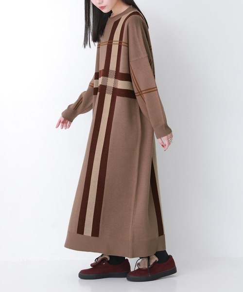 n'OrLABEL(ノアールレーベル)の「『チェック柄ジャカードニットワンピース』(ワンピース・レディース・ブラック/モカ・FREE)」の18枚目の写真