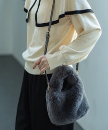 ◆≪ヒルナンデス！で紹介≫ 2WAY/フェイクファーショルダーバッグ