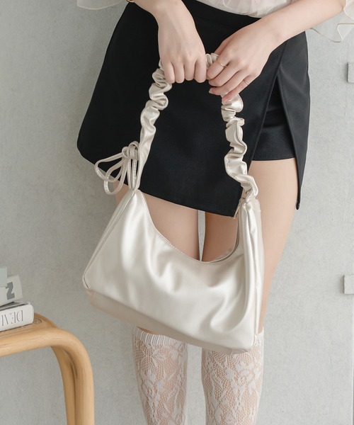 Ambre Neige（アンブルネージュ）の「gather shoulder bag / ギャザーショルダーバッグ（ショルダーバッグ・レディース・アイボリー/ブラック/ダークブラウン/ピンク/ピンク系その他/シルバー・FREE）」の5枚目の写真