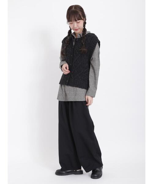 Samansa Mos2（サマンサ モスモス）の「【FluffyWoolBlend】前後着ニットベスト（ベスト・レディース・オフホワイト/モカ/チャコールグレー/レッド・F）」の15枚目の写真