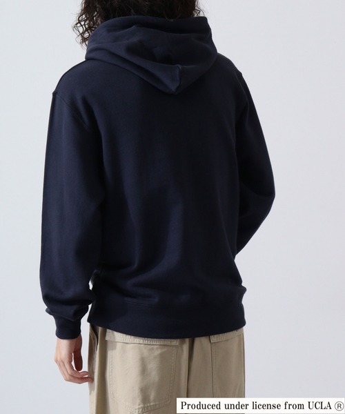 チャンピオン、フード付きパーカー（紺） チャンピオン UCLA フード