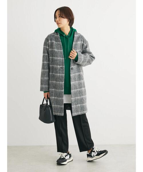 Green Parks(グリーンパークス)の「コクーンシルエットチェックシャギーコート(ノーカラーコート・レディース・ブラック/グレー・FREE)」の13枚目の写真