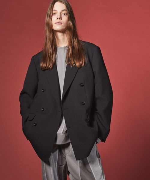 MAISON SPECIAL(メゾンスペシャル)の「《UNISEX》【Italian Dead Stock Fabric】Dress-Over Double Tailored Jacket/ドレスオーバー ダブル テーラードジャケット【MAISON SPECIAL/メゾンスペシャル】(テーラードジャケット・メンズ・ダークブラック/チャコールグレー・2)」の2枚目の写真