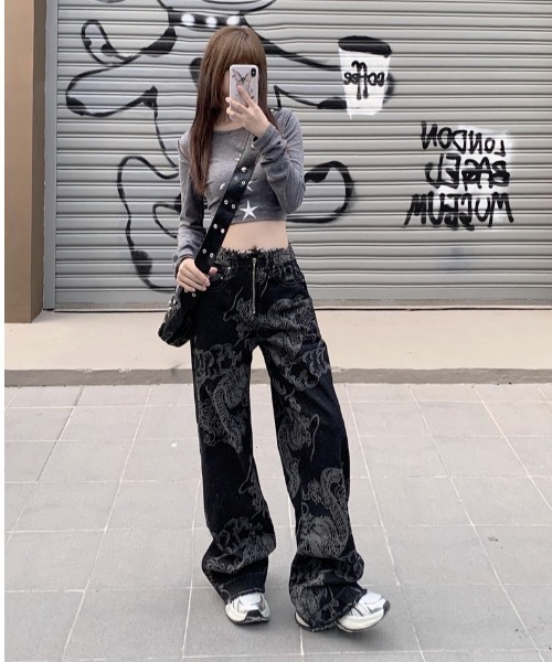 almo（アルモ）の「チャイナドラゴンデニムパンツ(BQ)（デニムパンツ・レディース・ブラック・LARGE/MEDIUM）」の6枚目の写真