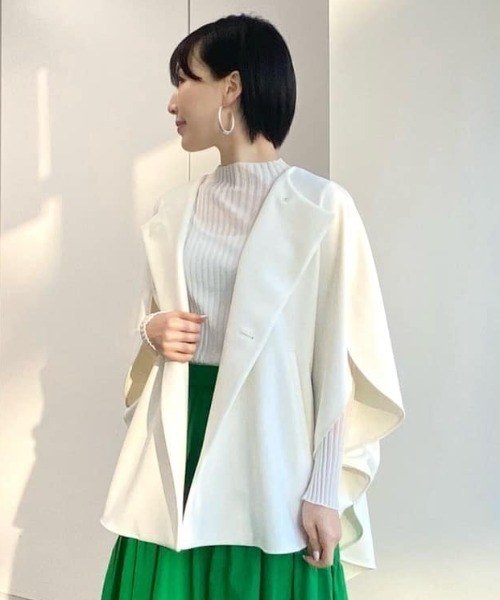 CAST:（キャストコロン）の「【イチオシ/セットアップ】ラウンドフォルムジャージージャケット（ノーカラージャケット・レディース・オフホワイト/ブラック・M）」の8枚目の写真