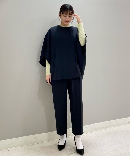 CAST:（キャストコロン）の「【イチオシ/セットアップ】ラウンドフォルムジャージージャケット（ノーカラージャケット・レディース・オフホワイト/ブラック・M）」の11枚目の写真