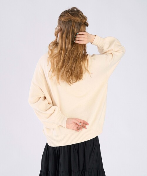 To b. by agnes b.(トゥービーバイアニエスベー)の「ニューソフトニットプルオーバー(ニット/セーター・レディース・ホワイト系その他・FREE)」の12枚目の写真