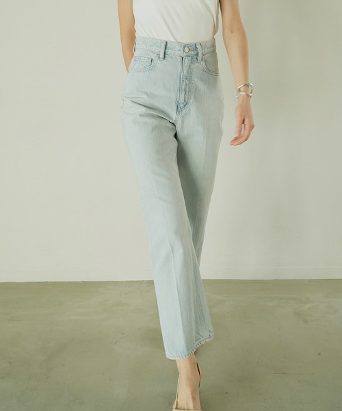 CLANE(クラネ)の「RING DENIM PANTS(デニムパンツ・レディース・ライトブラック/ライトブルー・1/2/0)」の8枚目の写真