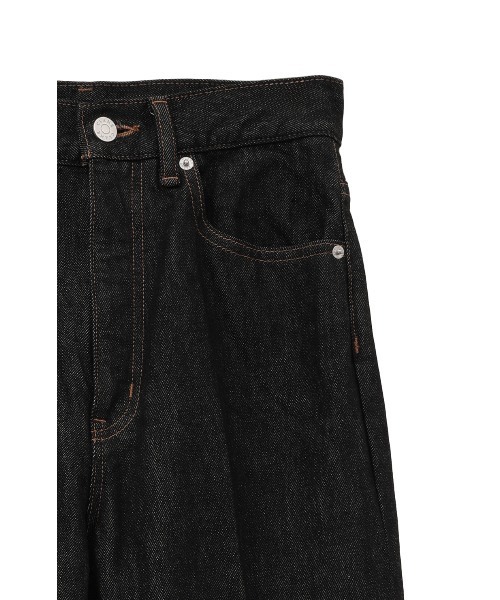 CLANE(クラネ)の「RING DENIM PANTS(デニムパンツ・レディース・ライトブラック/ライトブルー・1/2/0)」の10枚目の写真