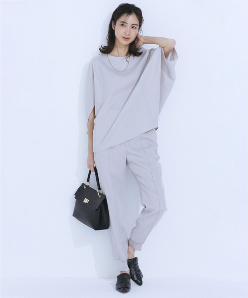 ICB(アイシービー)の「【接触冷感・UVケア・速乾・洗える】FluidBackSatin ジョグパンツ(その他パンツ・レディース・ブラック系/ネイビー系/ライトイエロー系・6/4/2/0)」の6枚目の写真