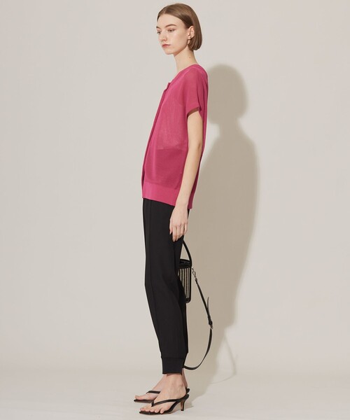 ICB(アイシービー)の「【接触冷感・UVケア・速乾・洗える】FluidBackSatin ジョグパンツ(その他パンツ・レディース・ブラック系/ネイビー系/ライトイエロー系・6/4/2/0)」の12枚目の写真
