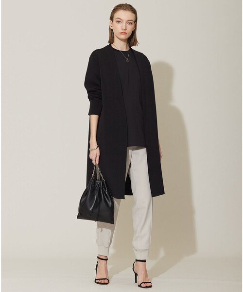 ICB(アイシービー)の「【接触冷感・UVケア・速乾・洗える】FluidBackSatin ジョグパンツ(その他パンツ・レディース・ブラック系/ネイビー系/ライトイエロー系・6/4/2/0)」の16枚目の写真