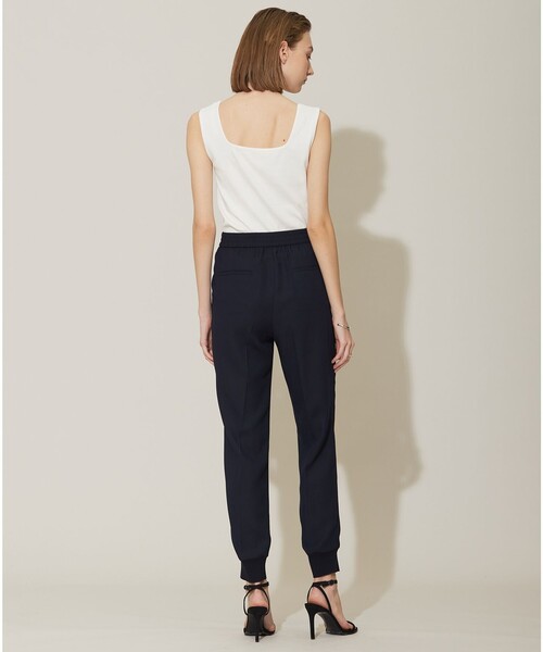 ICB(アイシービー)の「【接触冷感・UVケア・速乾・洗える】FluidBackSatin ジョグパンツ(その他パンツ・レディース・ブラック系/ネイビー系/ライトイエロー系・6/4/2/0)」の18枚目の写真