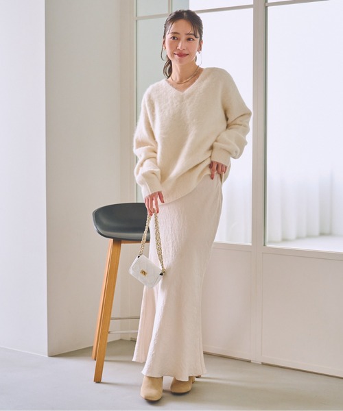 きらきらサテンロングナロースカート（スカート）｜La boutique BonBon