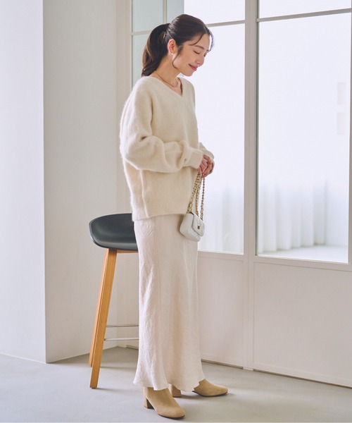 セール】きらきらサテンロングナロースカート（スカート）｜La