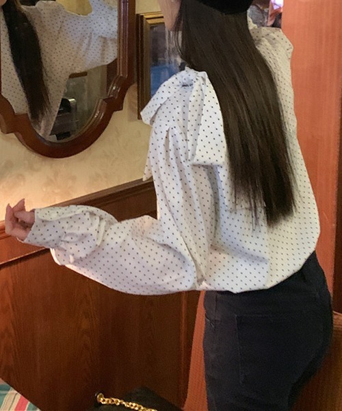 gossip！ロサンゼルス（ゴシップロサンゼルス）の「YUGA　スタンドカラー　ドット柄トップス（シャツ/ブラウス・レディース・ブラック/ホワイト・FREE）」の13枚目の写真
