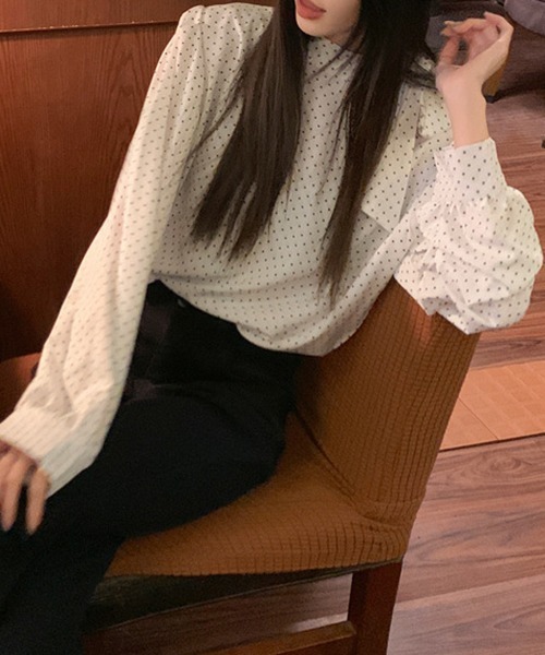 gossip！ロサンゼルス（ゴシップロサンゼルス）の「YUGA　スタンドカラー　ドット柄トップス（シャツ/ブラウス・レディース・ブラック/ホワイト・FREE）」の4枚目の写真
