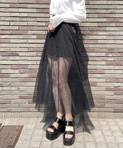 abc une face(アーベーセーアンフェイス)の「チュールレイヤードスカート(スカート・レディース・ホワイト/チャコールグレー/ブラック・FREE)」の17枚目の写真