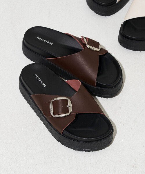 FREAK'S STORE（フリークスストア）の「限定展開　ワンベルト 厚底 サンダル（サンダル・レディース・グレー/オフホワイト/ブラック/ダークブラウン・37/36/38）」の4枚目の写真