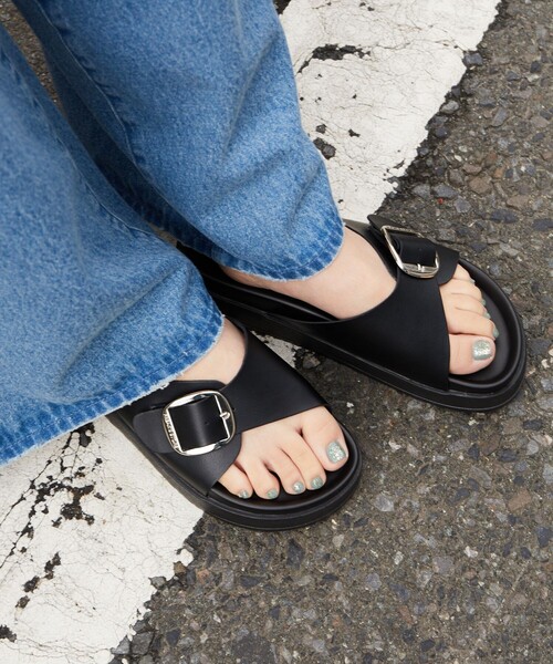 FREAK'S STORE（フリークスストア）の「限定展開　ワンベルト 厚底 サンダル（サンダル・レディース・グレー/オフホワイト/ブラック/ダークブラウン・37/36/38）」の10枚目の写真