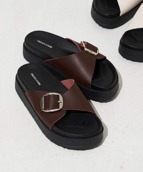 FREAK'S STORE（フリークスストア）の「限定展開　ワンベルト 厚底 サンダル（サンダル・レディース・グレー/オフホワイト/ブラック/ダークブラウン・37/36/38）」の11枚目の写真