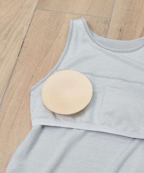 ANGIE（アンジー）の「ラメ アメスリ カップイン タンクトップ（タンクトップ・レディース・ライトグレー/ブラック/シルバー・FREE）」の20枚目の写真