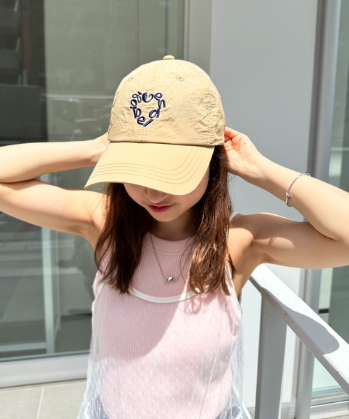 CLEA（クレア）の「ハートサークルロゴ刺繍ナイロンキャップ（キャップ・レディース・ネイビー/ベージュ/ブラック/ホワイト・FREE）」の22枚目の写真