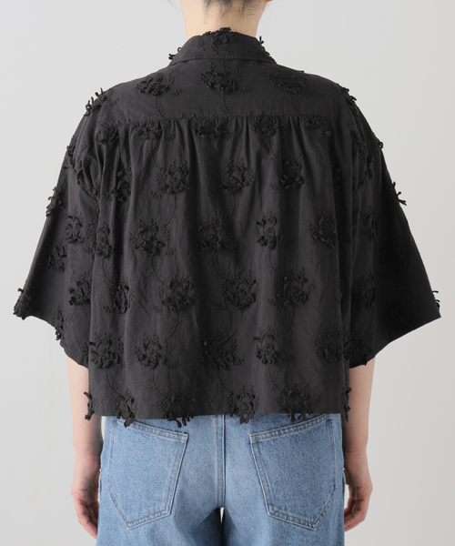 トップス crinkle crinkle 3D embroidery shirts SLOBE IENA（スローブイエナ）の「crinkle crinkle crinkle 3D
