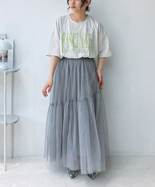 AS KNOW AS plus（アズノゥアズプラス）の「◎フラワー刺繍重ねロゴプリント　ビッグシルエットTシャツ（Tシャツ/カットソー・レディース・キナリ/スミクロ/オートミール/サックスブルー/バイオレット/カーキ/ボルドー/アイボリー系/ブロンズ・FREE）」の11枚目の写真