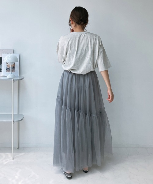 AS KNOW AS plus（アズノゥアズプラス）の「◎フラワー刺繍重ねロゴプリント　ビッグシルエットTシャツ（Tシャツ/カットソー・レディース・キナリ/スミクロ/オートミール/サックスブルー/バイオレット/カーキ/ボルドー/アイボリー系/ブロンズ・FREE）」の14枚目の写真