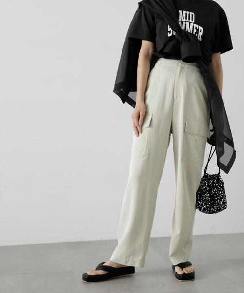 N.(N. Natural Beauty Basic)(エヌエヌナチュラルビューティーベーシック)の「◆ツイルテーパーカーゴパンツ(カーゴパンツ・レディース・ベージュ/ピンク・MEDIUM)」の3枚目の写真