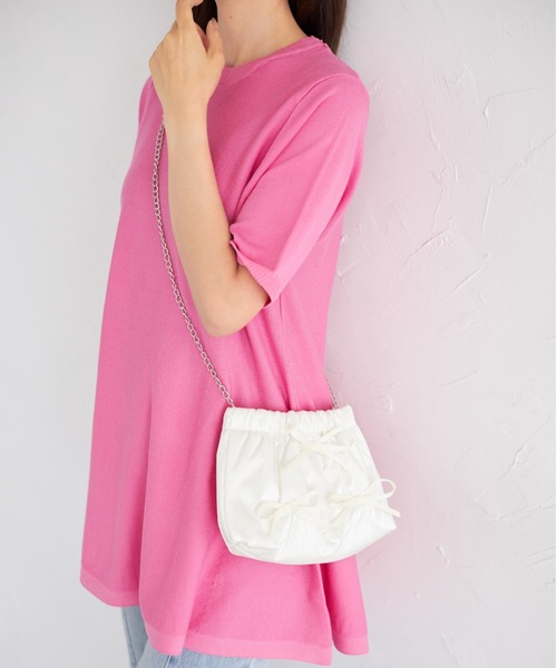 tocco closet（トッコ　クローゼット）の「【ZOZO限定】リボン付きメタリックショルダーバッグ（ショルダーバッグ・レディース・ブラック/アイボリー/シルバー・FREE）」の19枚目の写真