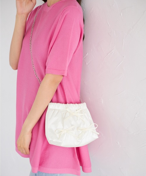 tocco closet（トッコ　クローゼット）の「【ZOZO限定】リボン付きメタリックショルダーバッグ（ショルダーバッグ・レディース・ブラック/アイボリー/シルバー・FREE）」の20枚目の写真