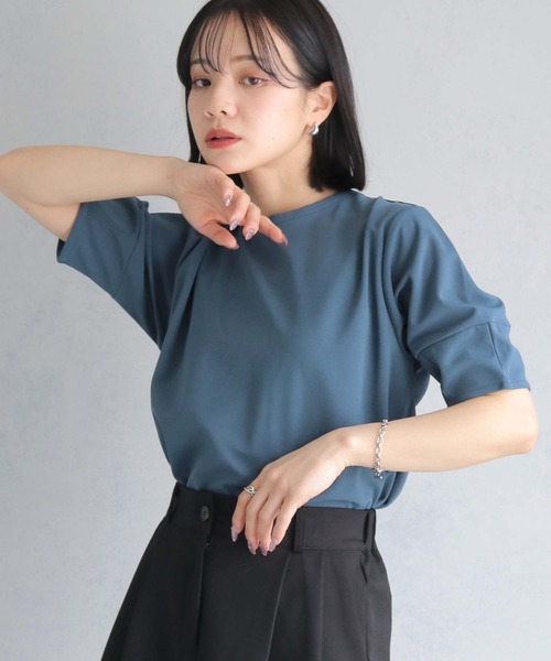 cheriella(シェリエラ)の「【cheriella】バックギャザーデザインTシャツ BACK GATHER DESIGN T-SHIRT(Tシャツ/カットソー・レディース・ブラック/カーキ/オフホワイト/ブルー・M)」の17枚目の写真