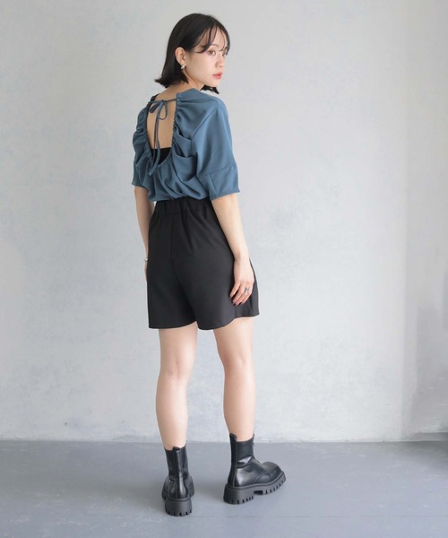 cheriella(シェリエラ)の「【cheriella】バックギャザーデザインTシャツ BACK GATHER DESIGN T-SHIRT(Tシャツ/カットソー・レディース・ブラック/カーキ/オフホワイト/ブルー・M)」の21枚目の写真