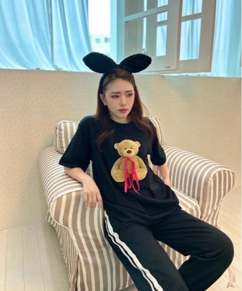 ipugo(イプゴ)の「ipugo/イプゴ リボン付き ベア ビッグTシャツ 秋物 秋服 2026年秋冬(Tシャツ/カットソー・レディース・ホワイト/ブラック・FREE)」の13枚目の写真